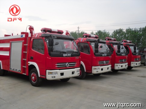 東風(fēng)多利卡消防車